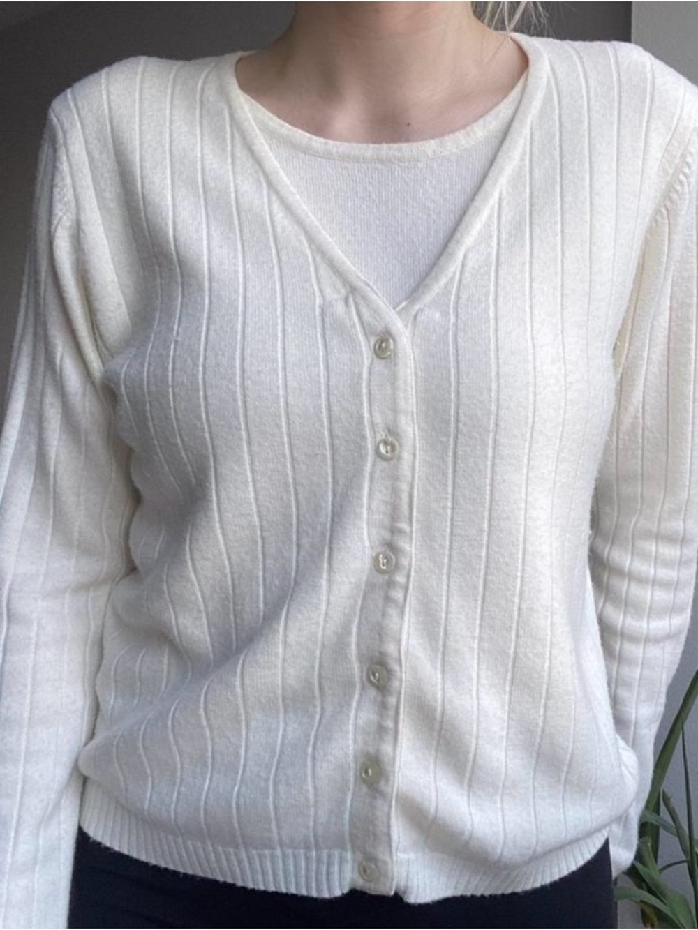 Sears Cream Ribbed V-Neck Button-Up Cardigan - Picture 4 of 5